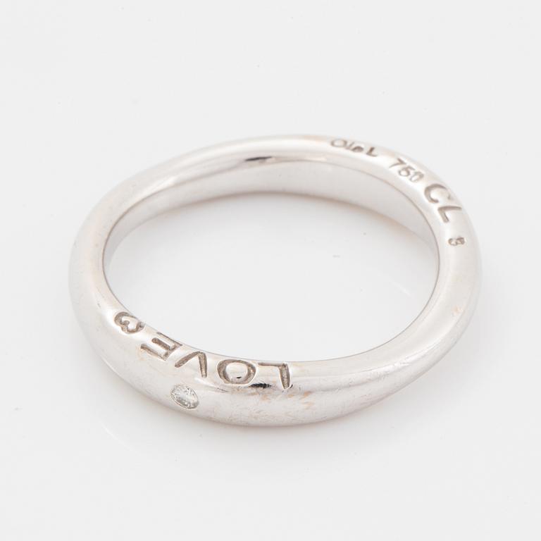 Ole Lynggaard, Charlotte Lynggaard, Love ring nr 3 vitguld med briljantslipad diamant ca 0.015 ct.