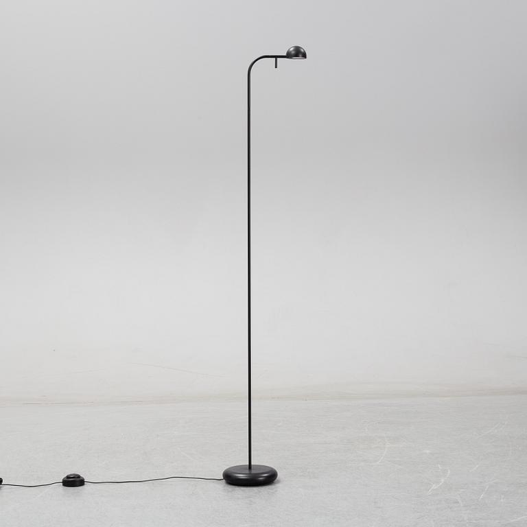 Ichiro Iwasaki, "Pin" golvlampa, Vibia, 2000-tal.