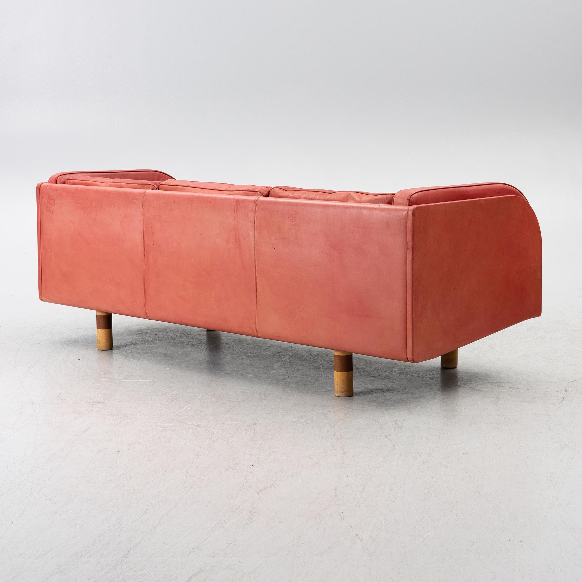 Jørgen Gammelgaard, sofa, "EJ20", Erik Jørgensen Møbelfabrik, Denmark.