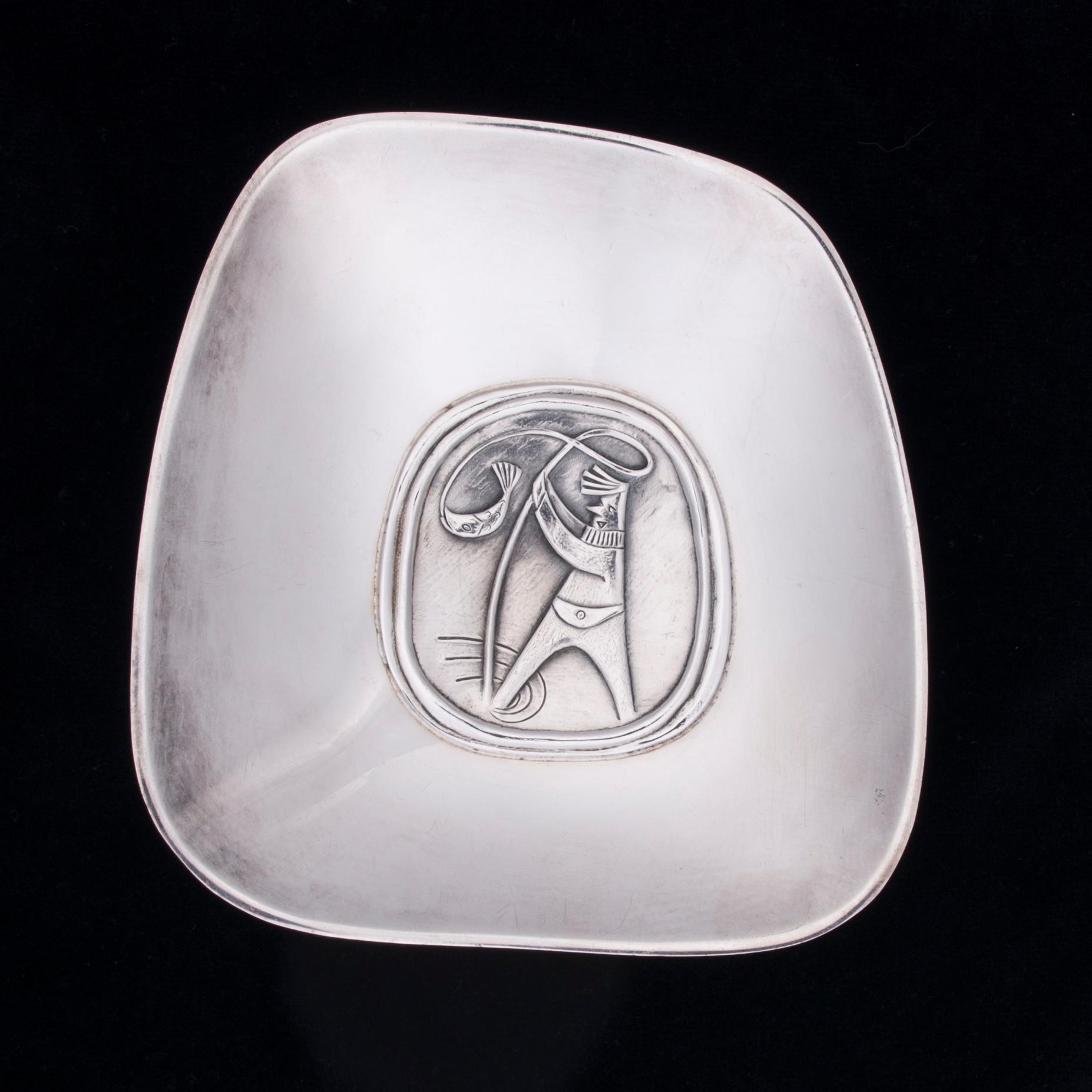 FAT, silver, Hopeatehdas, Helsingfors 1954. Vikt ca 97, 2 g.