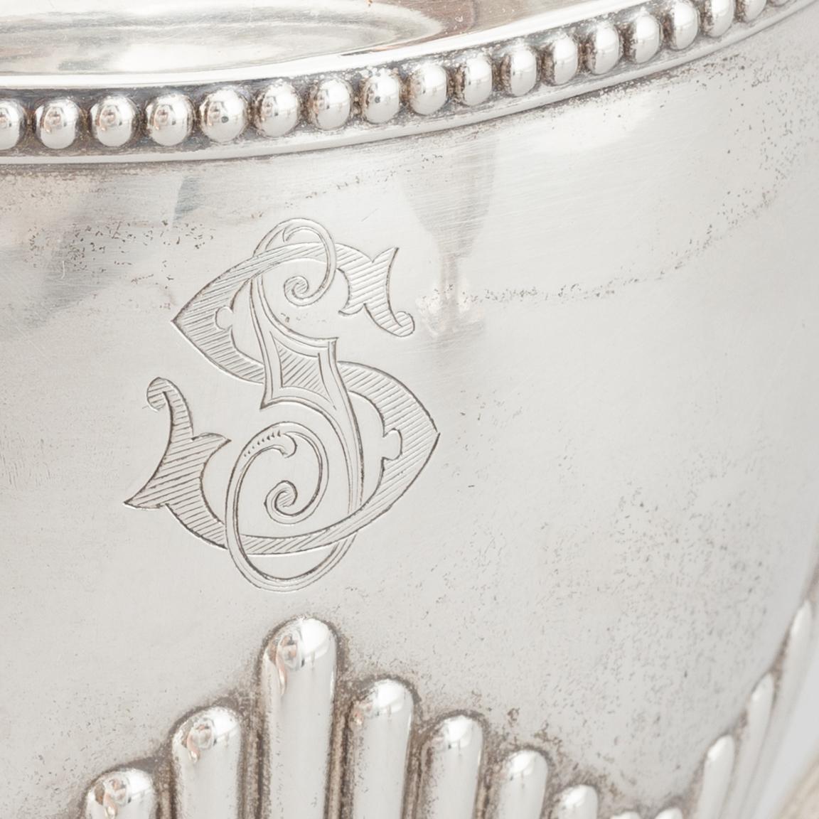 Kaffeservis, 3 delar, silver, gustaviansk stil, Suomen Kultasepät Oy, Åbo, Finland 1917.