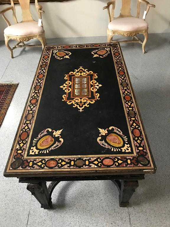 A pietre dure top, Italy, circa 1900, probably Rome or Naples. The stand in Louis XIV-style.