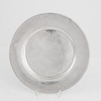 A silver dish, mark of Erlandssons Silvervarufabriks Ab, Kristianstad 1924.