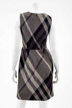 KLÄNNING, Burberry.