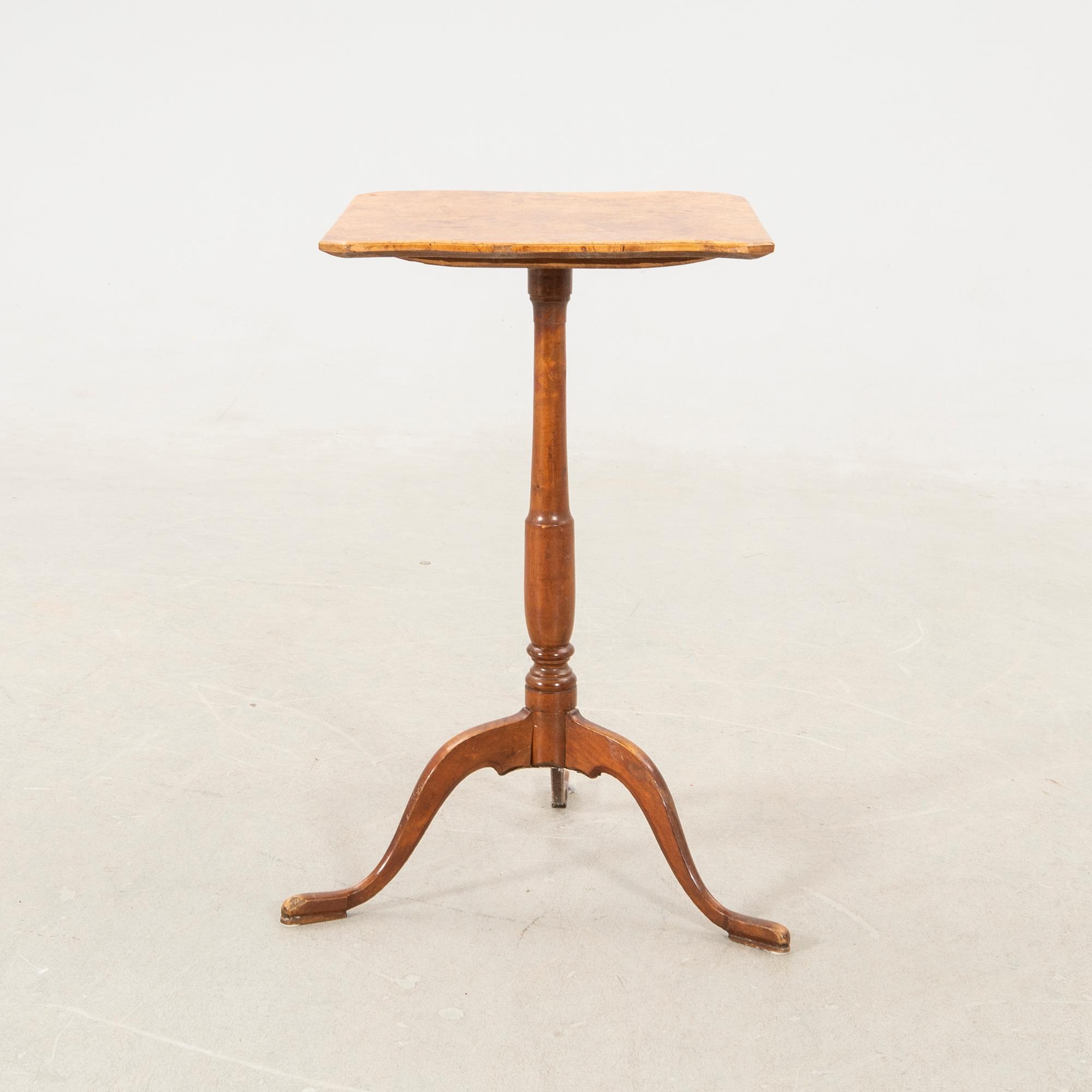 Fällbord Mälardalen tidigt 1800-tal.