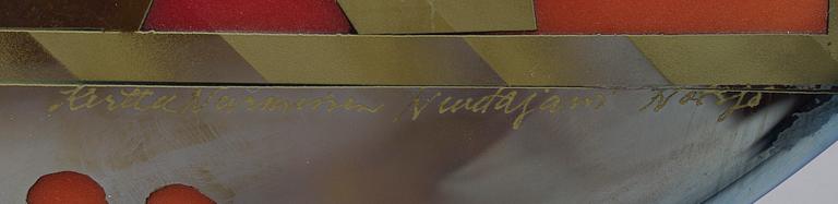 KERTTU NURMINEN, A GLASS RELIEF. Signed Kerttu Nurminen Nuutajärvi Notsjö.