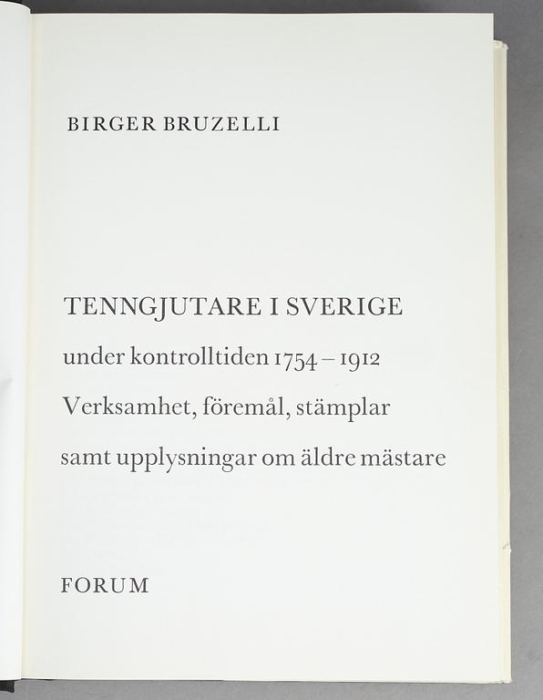 BÖCKER, 3 stycken, konsthantverk.