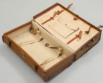 KOFFERT, 1900-talets början.