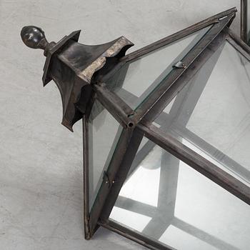 LYKTOR, ett par, Lars Mattson, 1900-/2000-tal.