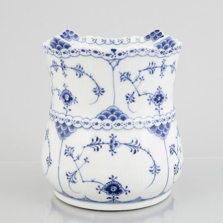 A 'Blue Fluted Half Lace' porcelain Vase / pot, Royal Copenhagen, model 627, 1898-1923.