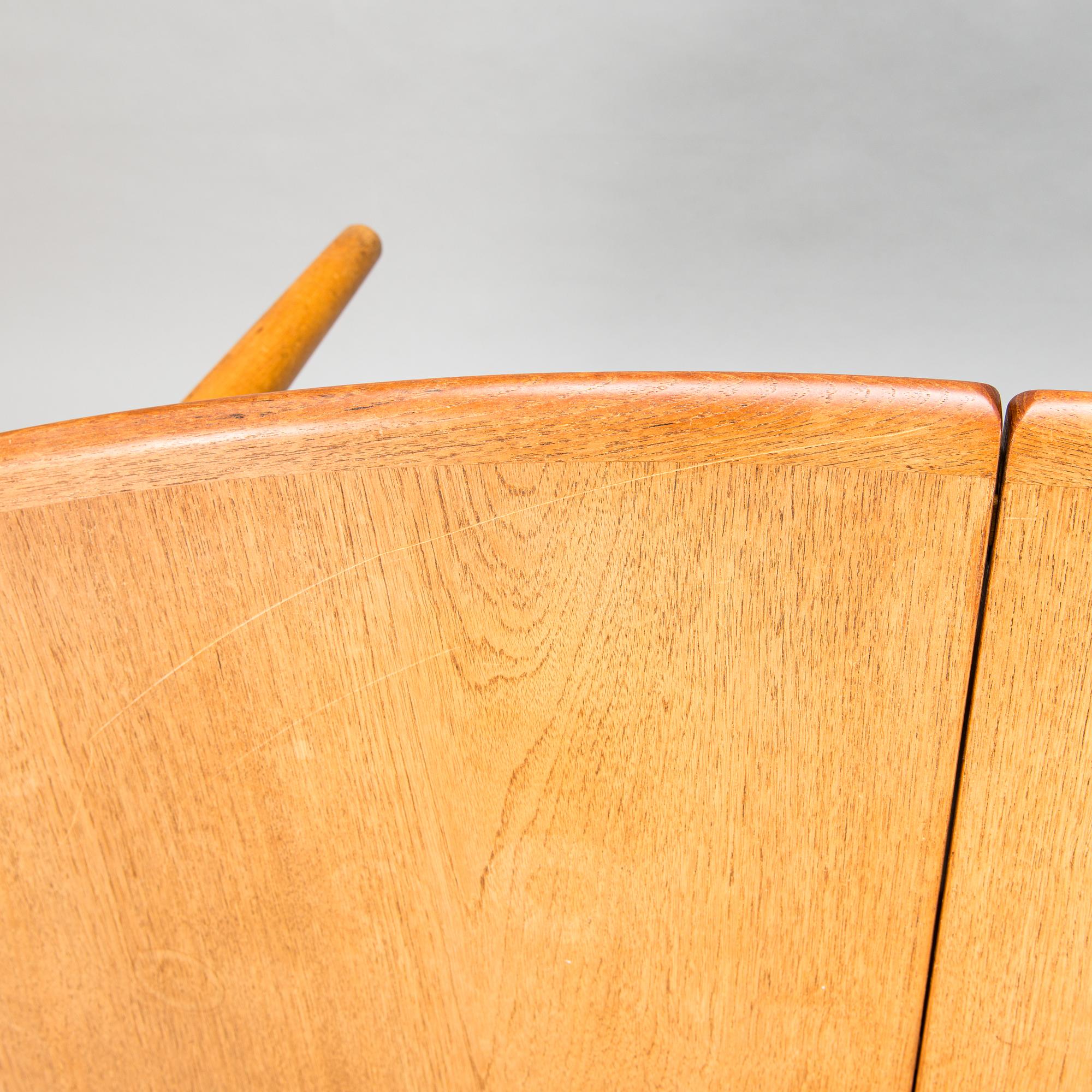 Hans J Wegner, A 1950s dining table model JH 567, Johannes Hansen, Denmark.