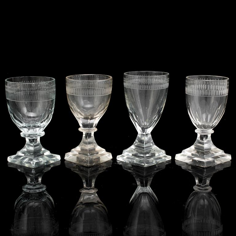 STARKVINSGLAS, 17 st, snarlika, 1800-tal.