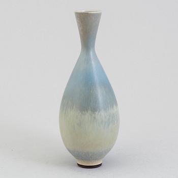 BERNDT FRIBERG, vas av stengods, Gustavsberg studio 1972.