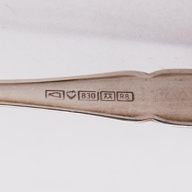 BESTICKUPPSÄTTNING, 51 delar, silver "Chippendale", 1900-talets slut.