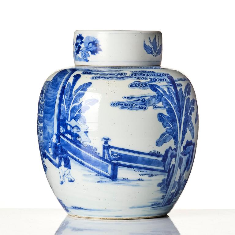 A finely painted blue and white jar with cover, Qing dynasty, 19th century. The cover, 17th century.