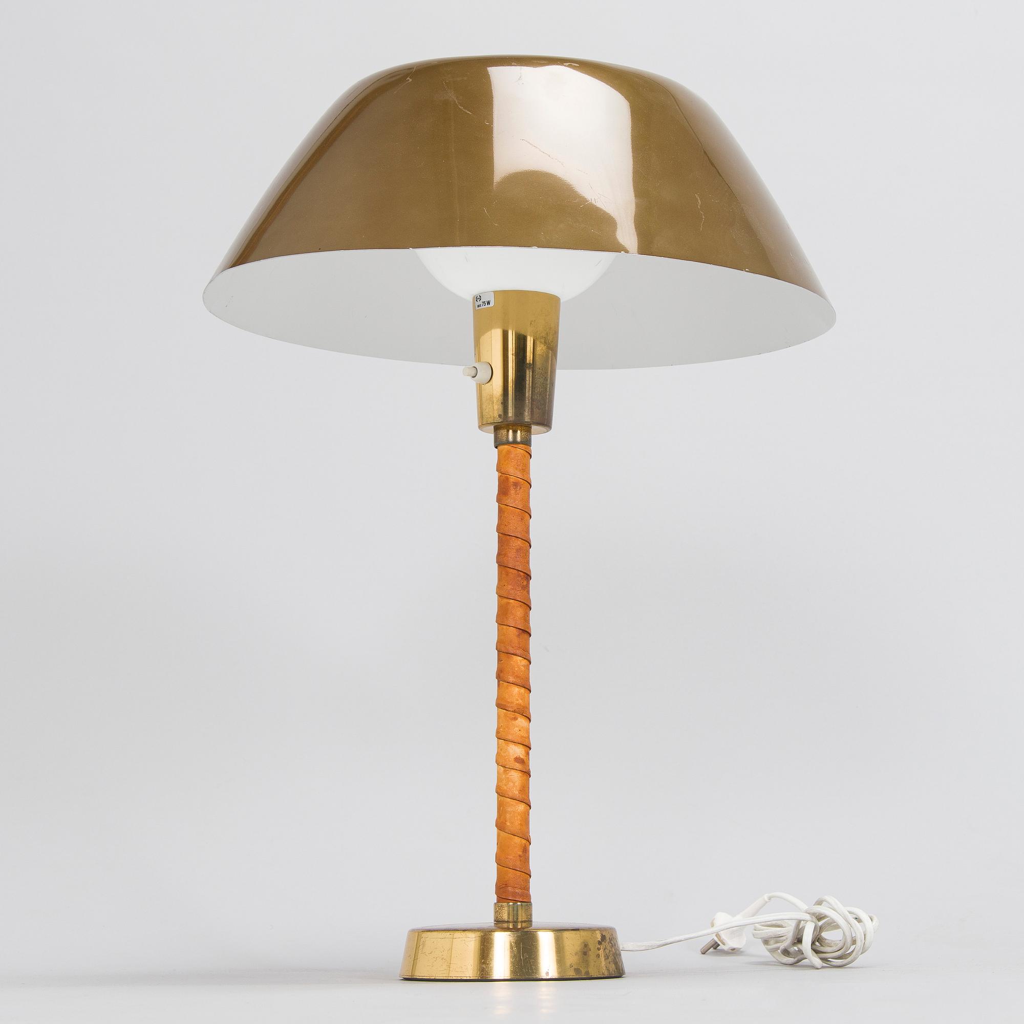 Lisa Johansson-Pape, pöytävalaisin, Stockmann Orno, 1900-luvun puoliväli.