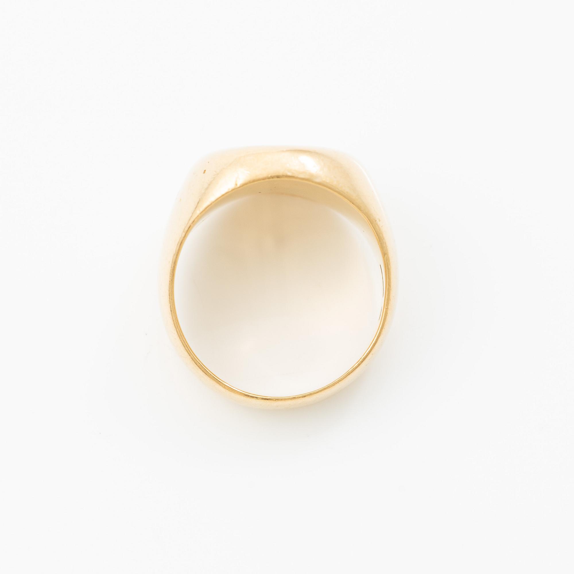 Ring 18K gold.