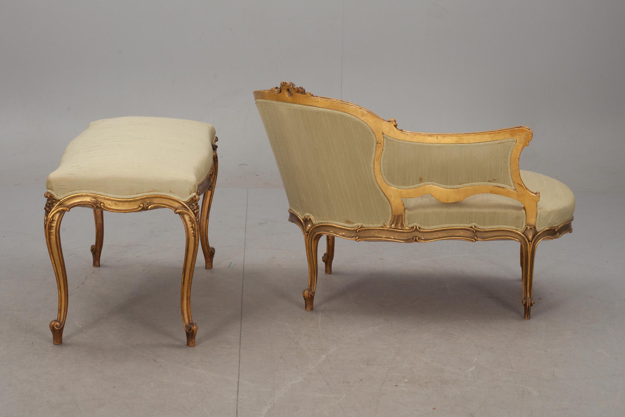 SCHÄSLONG OCH BANKETT, Louis XV-stil. 1900-talets första hälft.