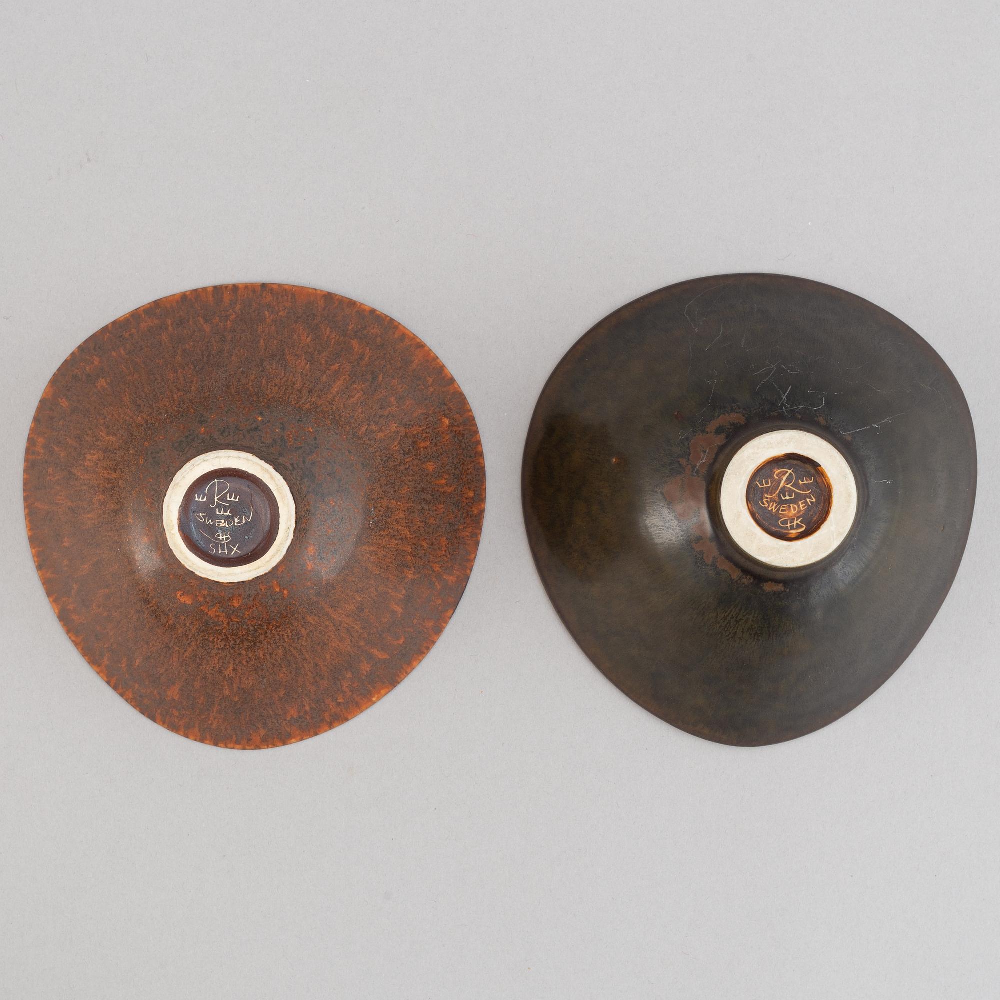 Carl-Harry Stålhane, a set of three stoneware bowls with lid and two bowls for Rörstrand.