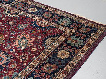 A carpet, semi-antique Tabriz, ca 413,5 x 328,5 cm.