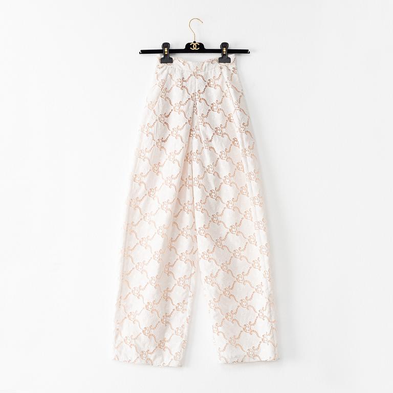 Chanel, a pair of cotton and silk pants, french size 34.