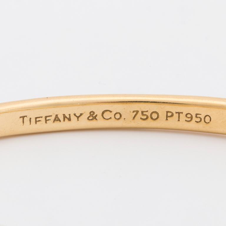 TIFFANY & Co, armring med briljantslipade diamanter ca 0.20 ct.