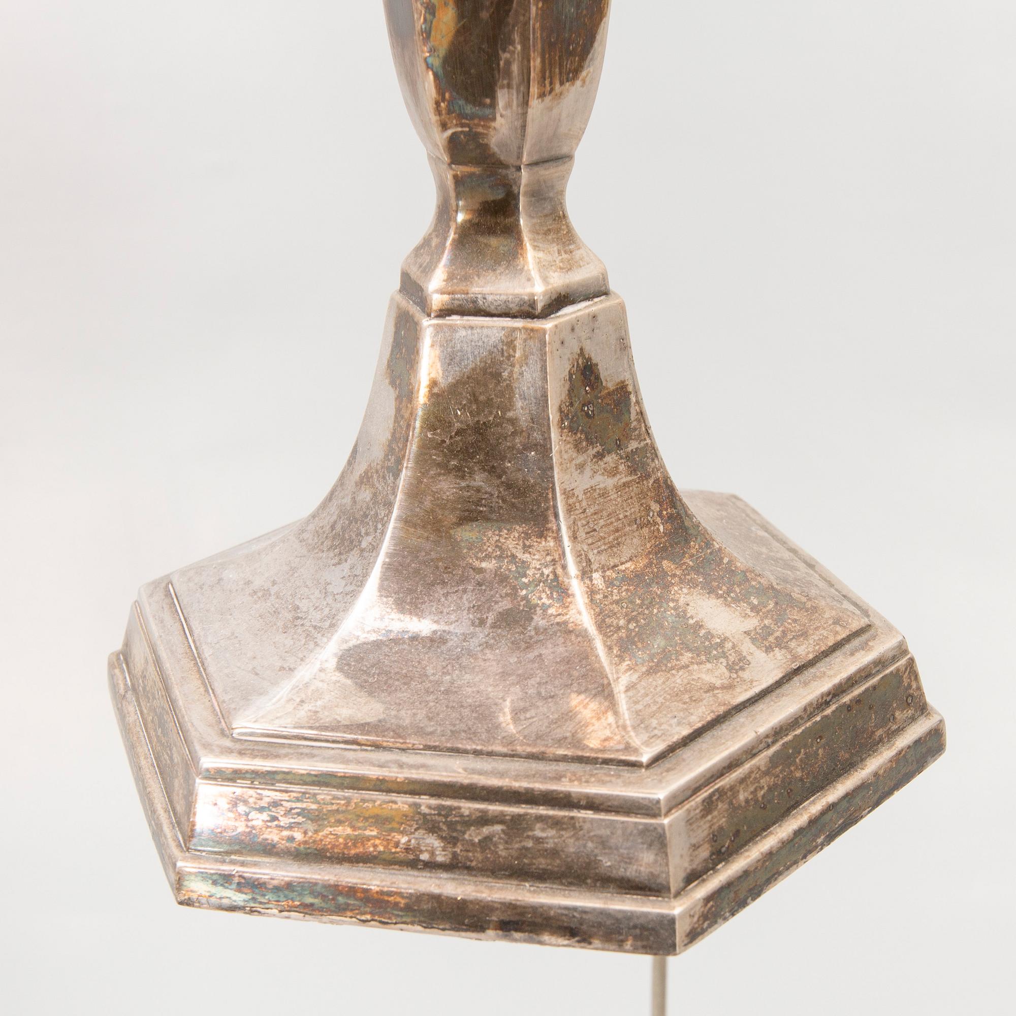 An epns table lamp around 1900.