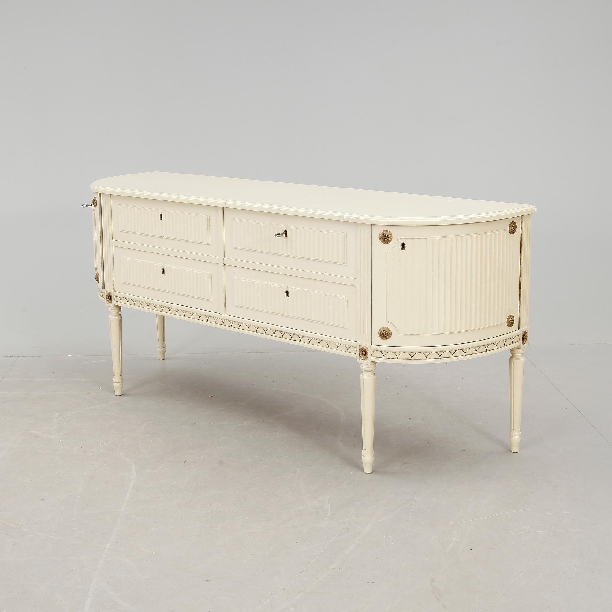 SIDEBOARD, gustaviansk stil, 1900-talets andra hälft.
