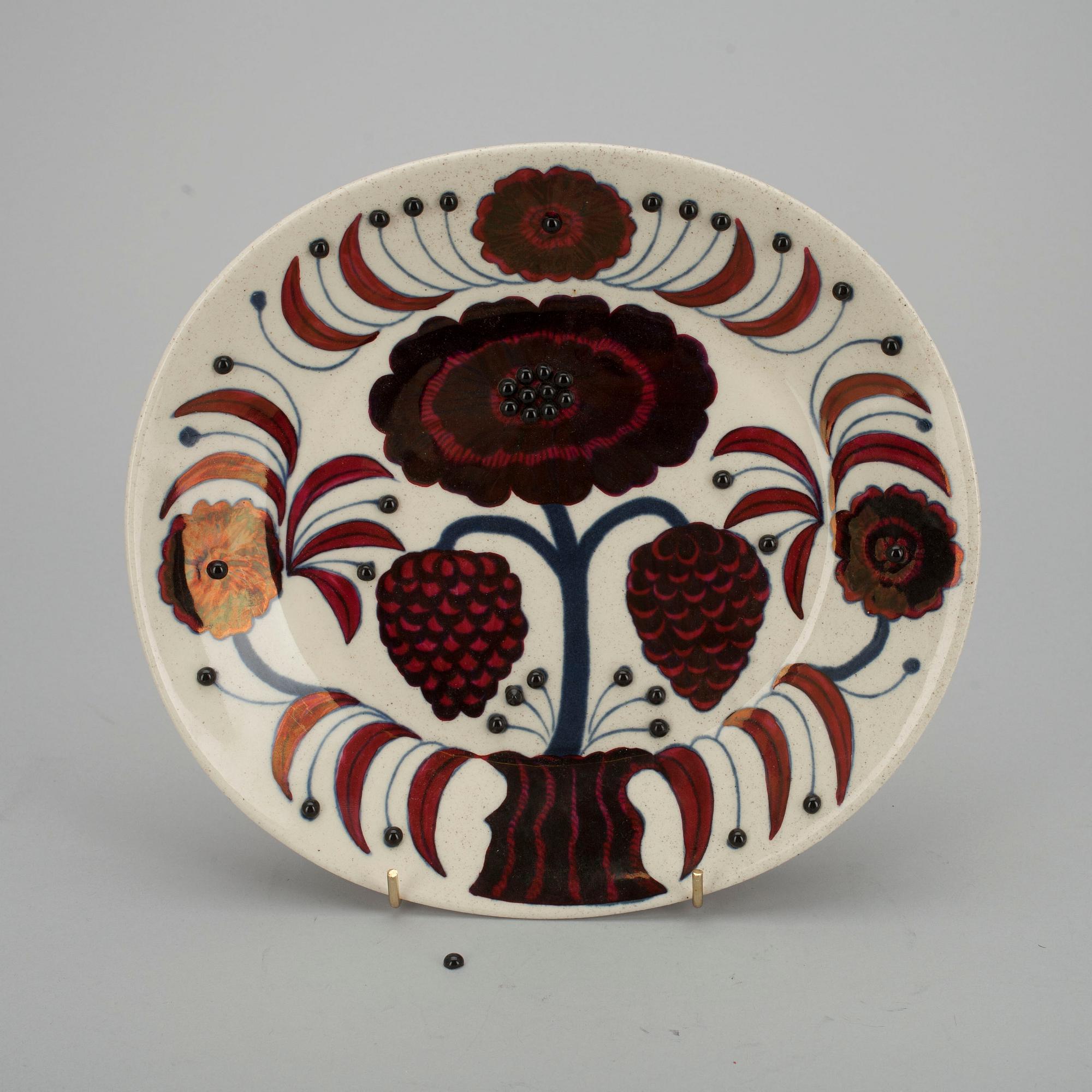 DEKORATIONSFAT, keramik, "Rose", Birger Kaipiainen, 1388/2000, Arabia 1980.