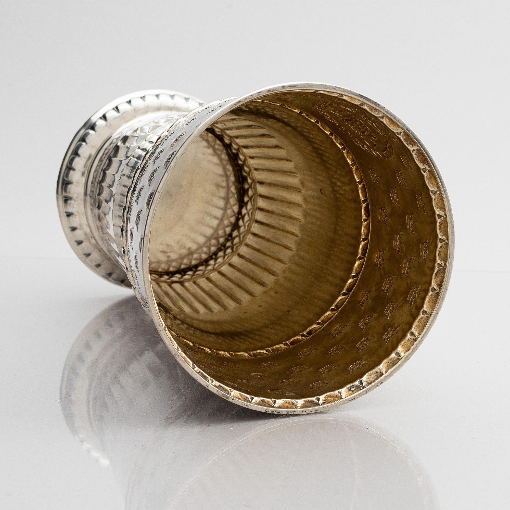 Kungapokal med lock, silver, Prins Carls Hederspris 1918, K. Anderson, Stockholm 1918.