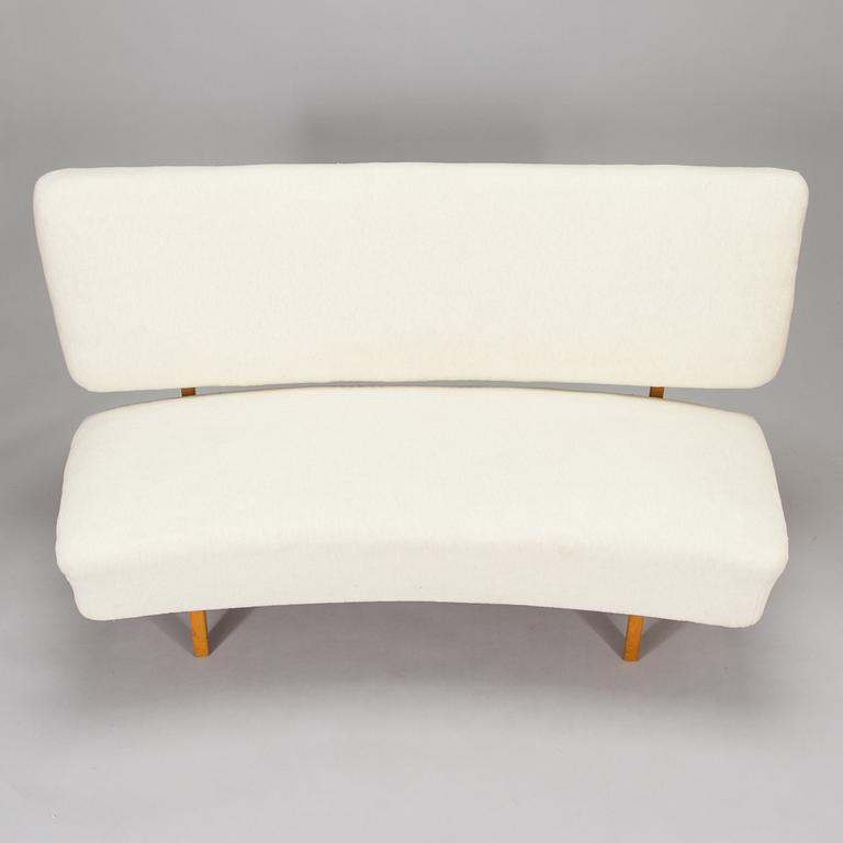 Oiva Parviainen, A 1950s sofa, 'Susanna' for Lahden Lepokalusto, Finland.