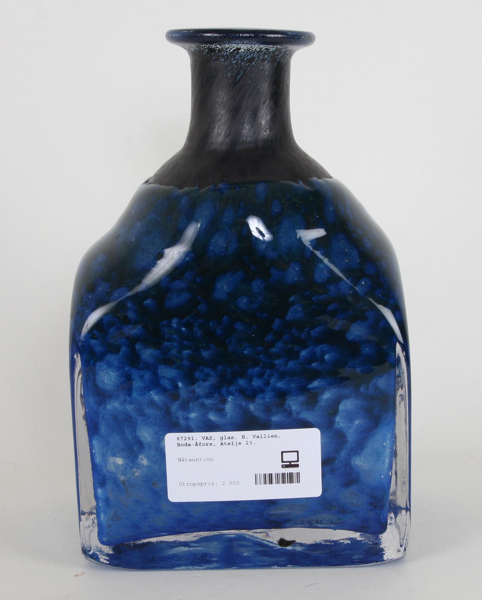 VAS, glas. B. Vallien, Boda-Åfors, Atelje 23.