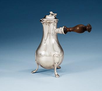 806. A FRENCH SILVER COFFEE-POT, Makers mark possibly of Antoine Hience, Paris 1798-1809.