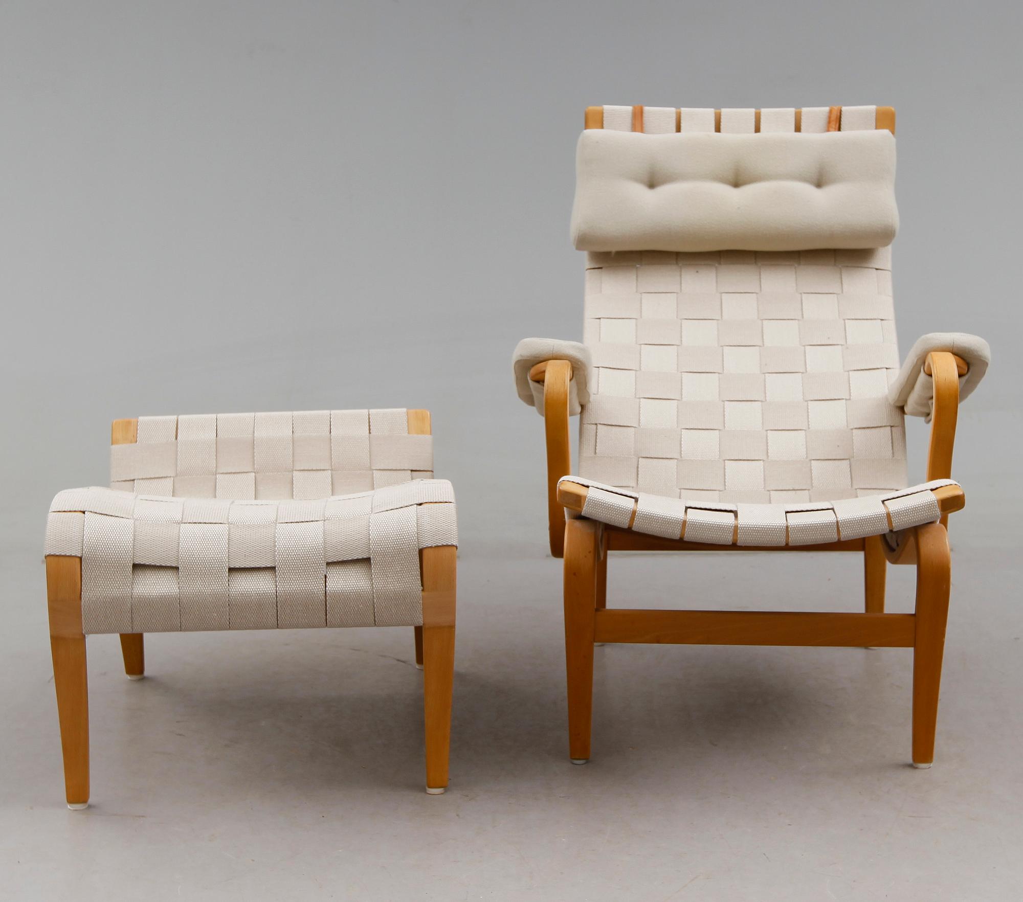 FÅTÖLJ MED FOTPALL, "Pernilla", Bruno Mathsson, Firma Karl Mathsson, 1970-tal.