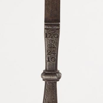 Iron cubit measure, dated 1720.