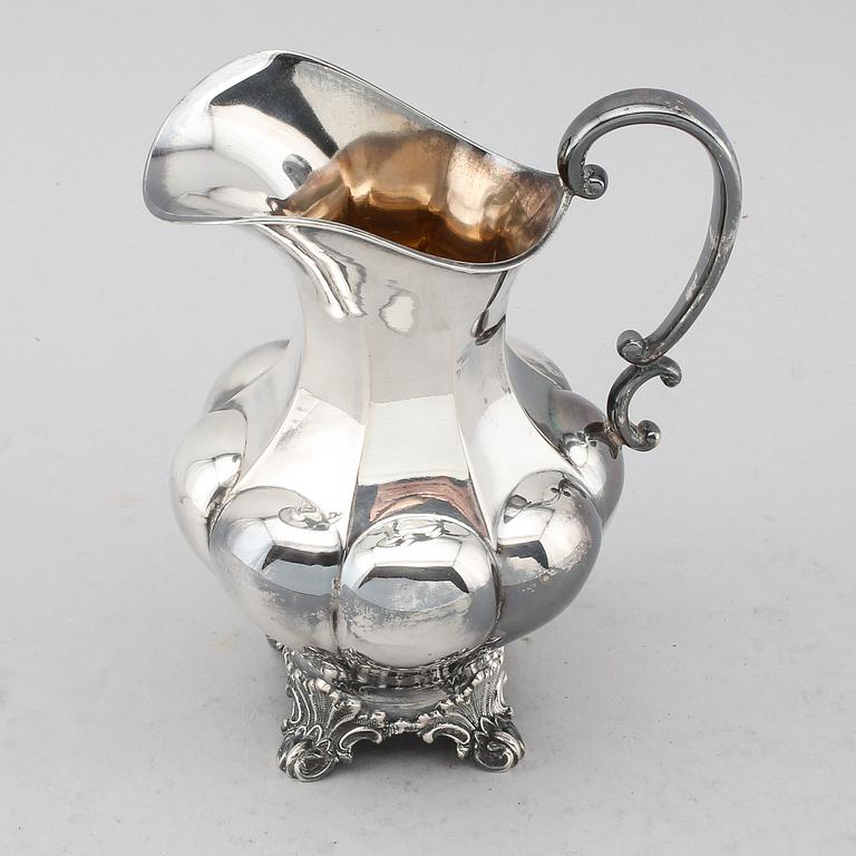 GRÄDDKANNA, silver, AG Dufwa, Stockholm 1910. Vikt ca 313 gram.