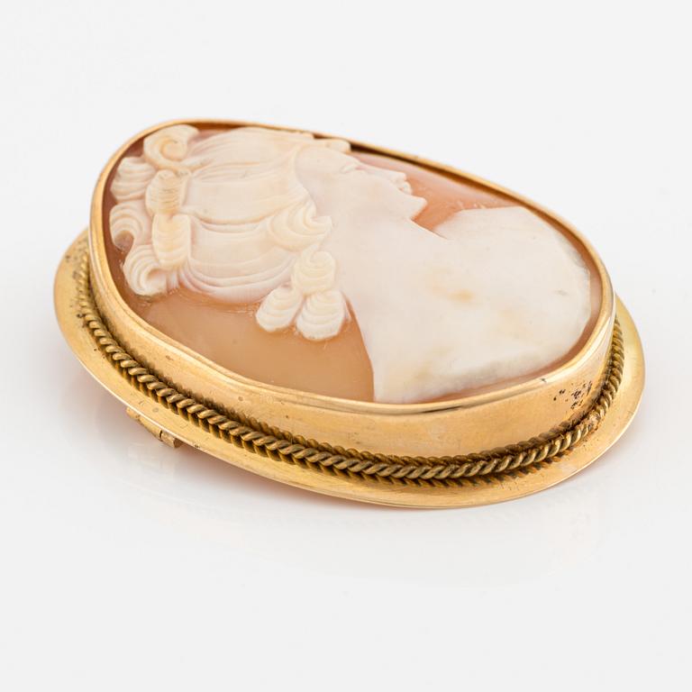 Brosch/hänge, 18K guld med snäckskalscamé.