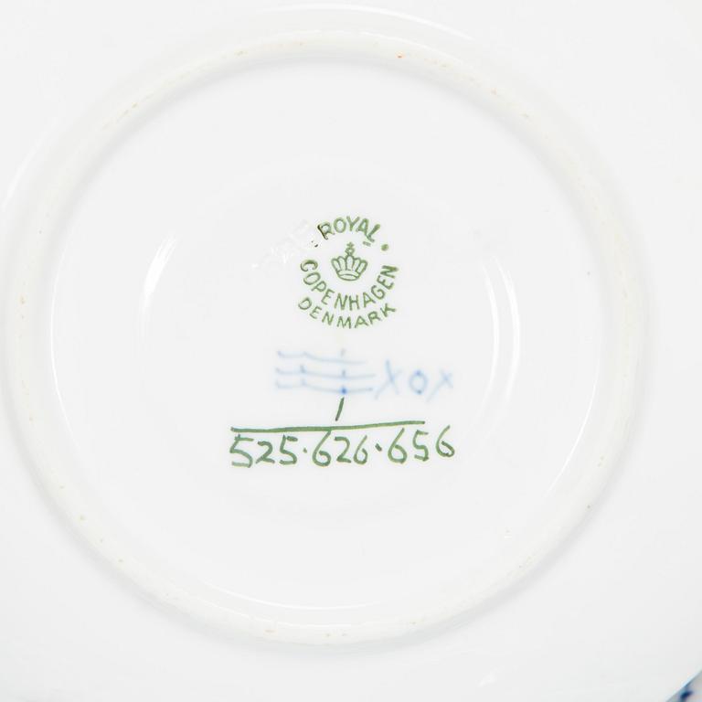 Royal Copenhagen, astiasto, 43 osaa, "Musselmalet".