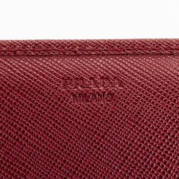 Prada, wallet.
