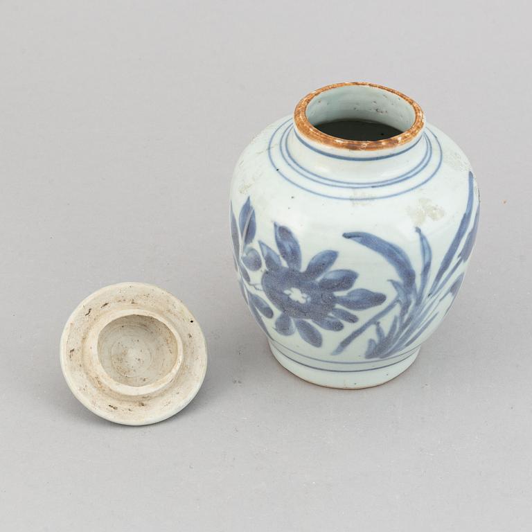 A blue and white jar, Ming dynasty (1368-1644).