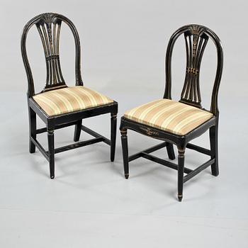 STOLAR, 2 snarlika, gustavianska, omkring 1800.