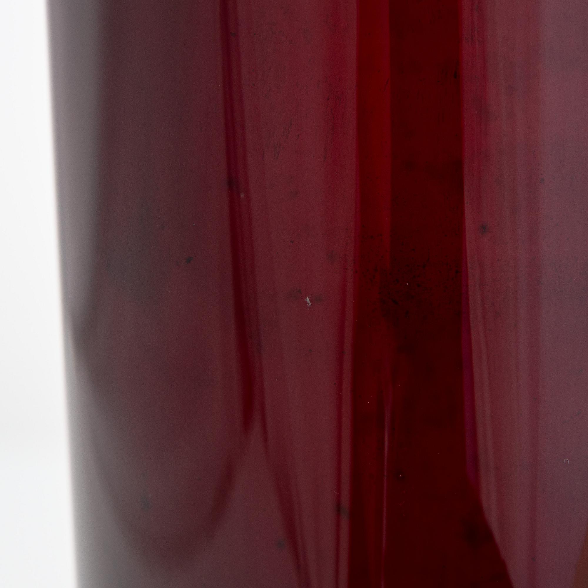 Kaj Franck, a 'KF 239' glass vase signed K. Franck Nuutajärvi Notsjö -60.