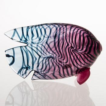 KERTTU NURMINEN,  LASIVEISTOS, signeerattu K. Nurminen Nuutajärvi.