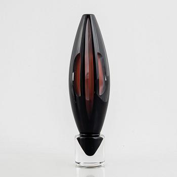 Matz Borgström, a 'Miles I' glass vase, Orrefors Gallery 1988.