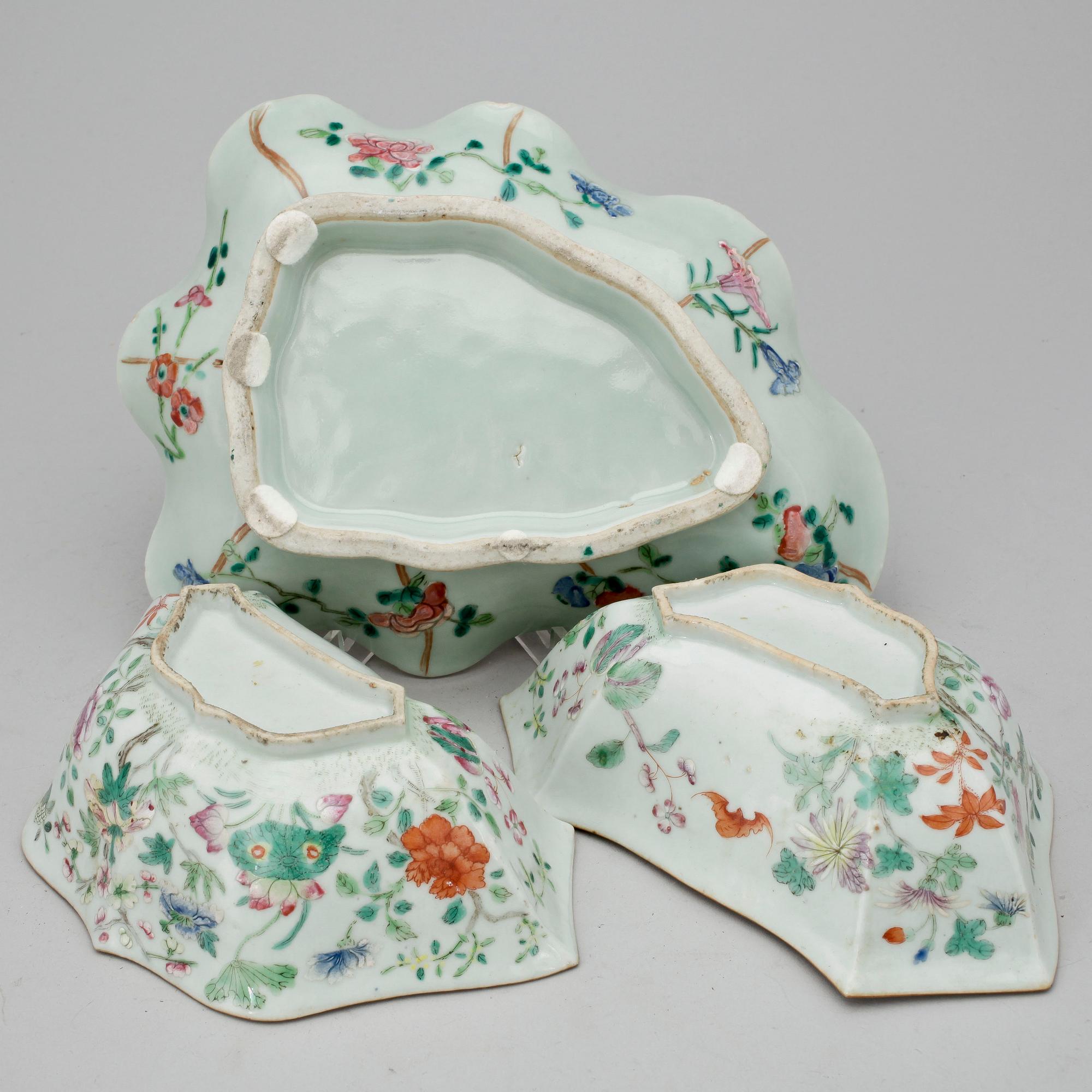 KABARÉDELAR, 2 st samt FAT, porslin, Kina, 1800-/1900-tal.