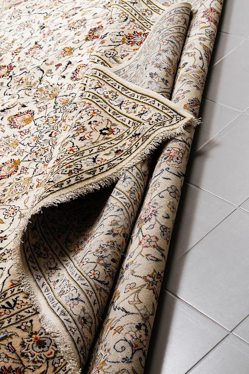 MATTA, Keshan, 345 x 240 cm.