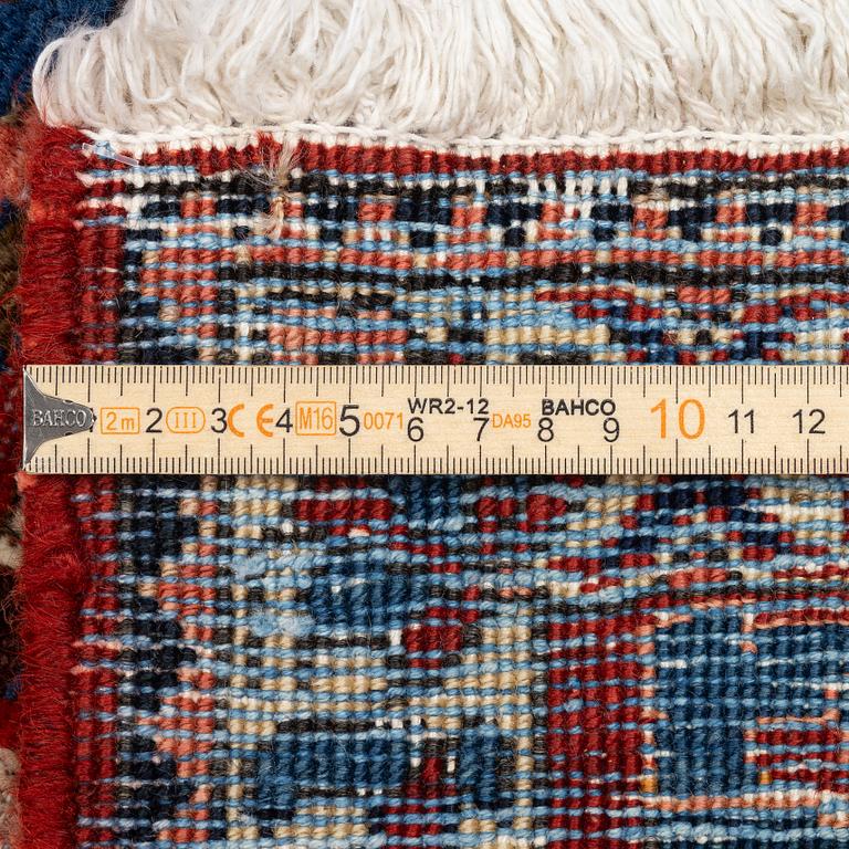 A Baktiari carpet, approx. 340 x 206.