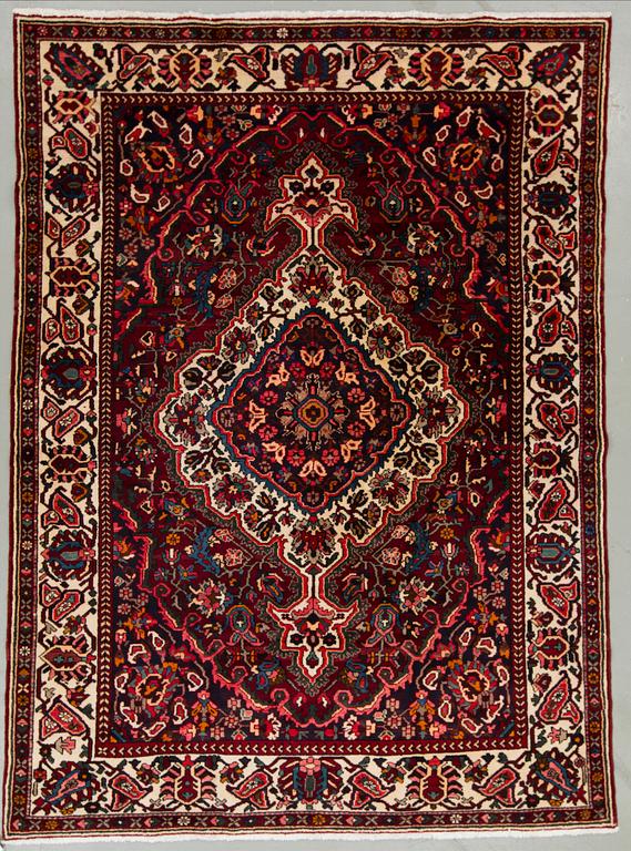 MATTA, Hamadan. Ca 291x211 cm.