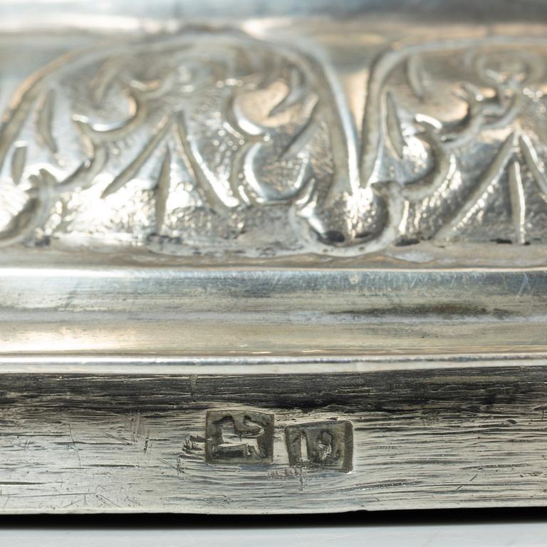 An Empire silver teapot, Northern Europe, first half of the 19th century.