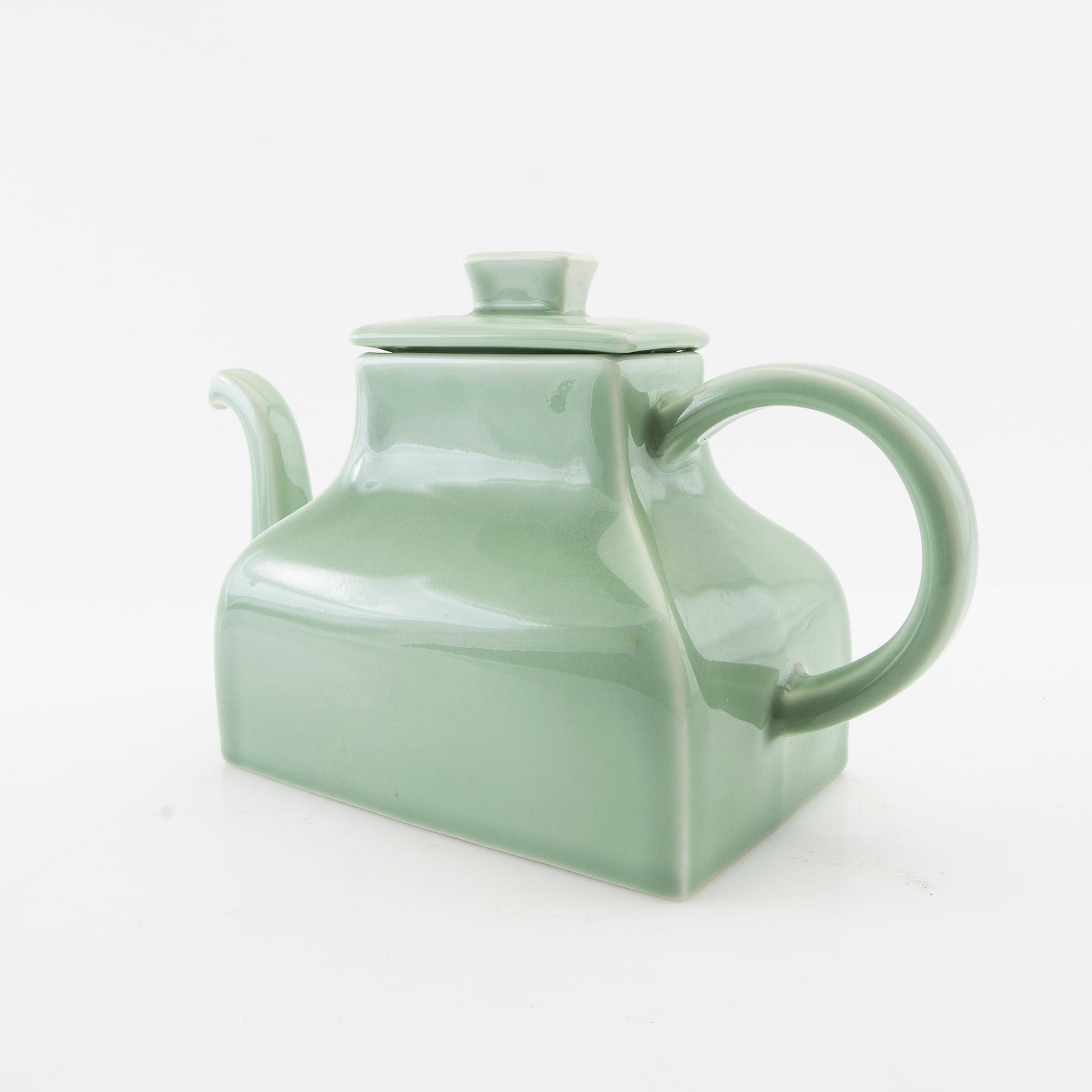 Signe Persson-Melin, Teapot "The Chinese" Rörstrand signed.